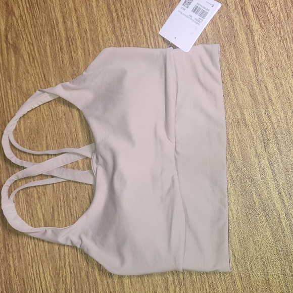 Lululemon Energy Longline BRA *EVOLVE NWT - Picture 1 of 5
